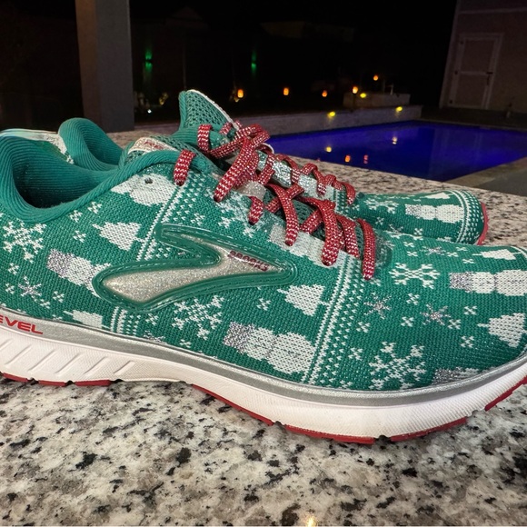 Brooks Revel 3 Run Merry Green and Red Sneakers